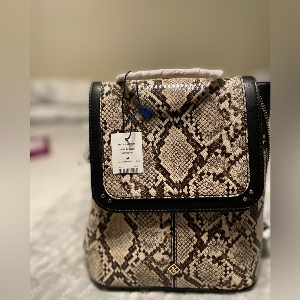Call it Spring- Small Backpack Style Bag - Picture 8 of 8